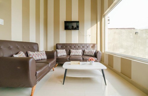 Tebing Tinggi House | Green Forest Hotel