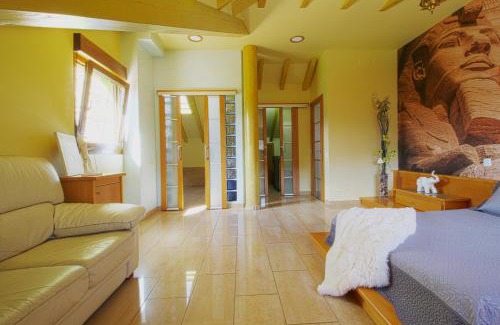 Golbardo Villa | Green House