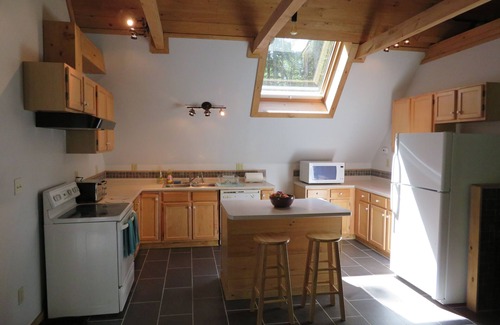 Underhill Center Apartment | Green Mountain Forest Retreat