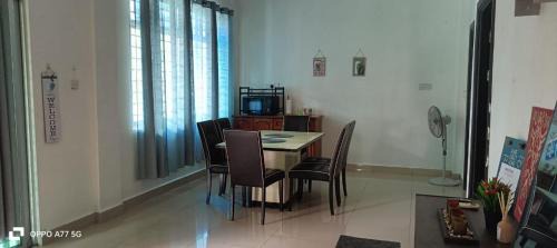 Miri House | Green Tree Homestay