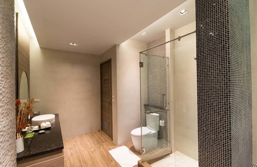 Sung Noen Hotel | Green Ville Laguna Hotel