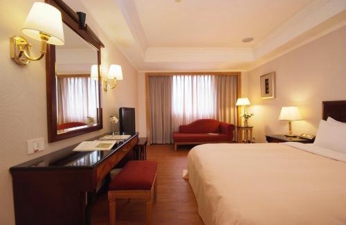 Songshan Hotel | Green World Triple Beds