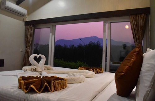 Halol Hotel | Greenland Resort