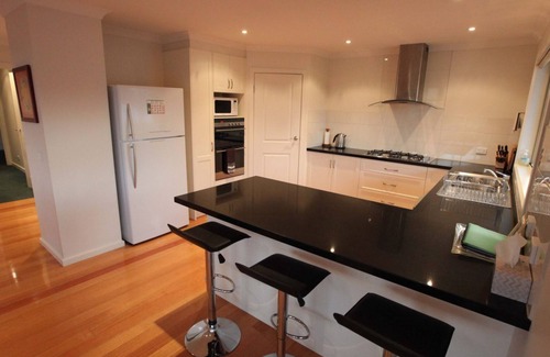 Marysville House | GREENLANDS GUEST HOUSE - Large two story house