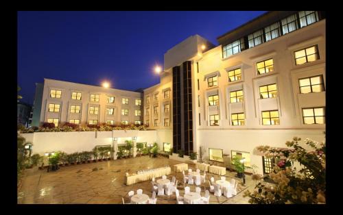 Ameerpet Hotel | Greenpark Hyderabad