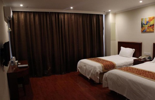 Shiqi District Hotel | GreenTree Apartment Zhongshan City Shiqi District Zhongshan North Station Hubin North Road Hotel