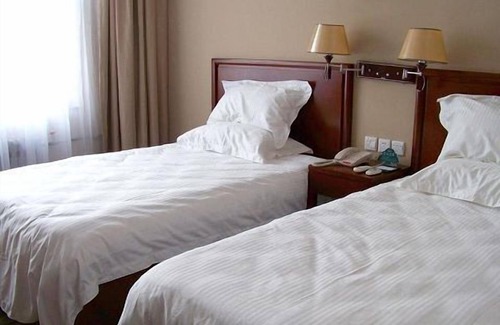 Hualong District Hotel | GreenTree Inn Puyang Oil-field Headquarters Hotel