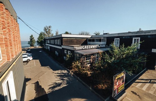 Taganrog Hotel | Greenwich Park Hotel & Spa