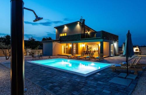 Stankovci Villa | Grigia Comfortable holiday residence