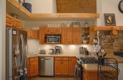Hamilton House | Grill, Hot Tub, Fire Pit, Game Room, Pond, Theater ~ Just 4 Mi. From Saugatuck!