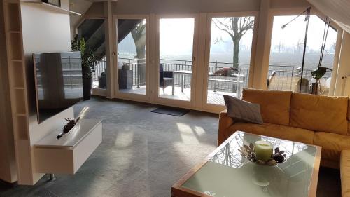 Holdorf Apartment | Große Ferienwohnung, auf Bauernhof mit Ponys und Pferden, ländlich und ruhig, Nähe Dümmer See