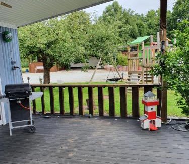 Grosssolt Apartment | Große Wohnung mit Terrasse und Grill