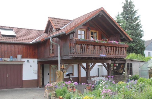 Effolderbach House | großes & gemütliches Ferienhaus 100qm - 2 Balkone, große Terrasse, W-LAN und Parkplatz