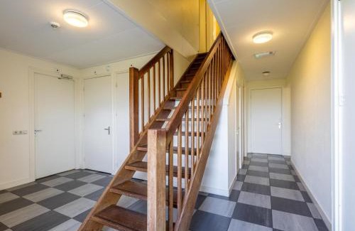 Sint Annaparochie House | Groep in Friesland