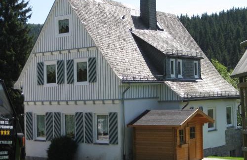 Pulvermuhle House | Group Getaway in Brilon-Wald, cleaning included