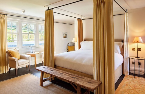 Molleston Hotel | Grove of Narberth