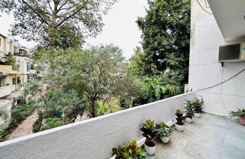 Hauz Khas Hotel | Grove Residency Hauz khas New Delhi Couple Friendly