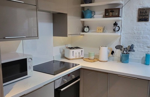 Bretforton Cottage | Guest Homes | Clara Cottage