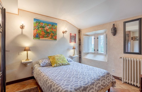 Landevieille Bed & Breakfast | Guest House 'Chambre Afrique' with Shared Garden and Wi-Fi