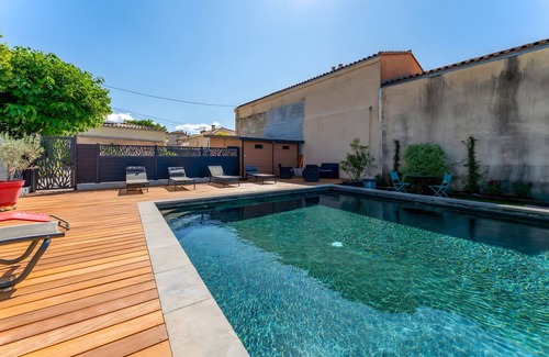 Rasteau Apartment | Guest House 'Double Supérieure' with Shared Pool, Private Terrace and Wi-Fi
