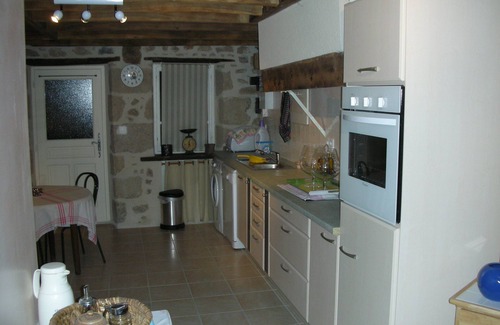 Naillat House | Guest house with swimming pool, 3 or 4 bedrooms, capacity 6 or 8 people maximum