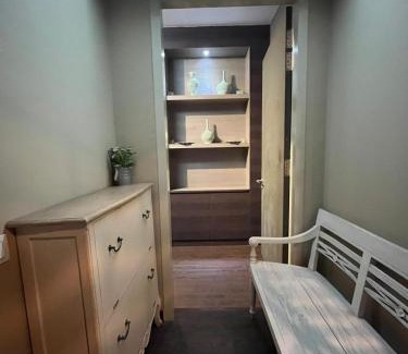 Batu Caves Apartment | Guest Studio/Suite Condominum Near Batu Caves