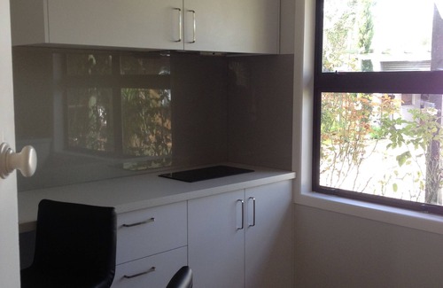 Gisborne House | Guest wing in beautiful sheltered garden close to beach