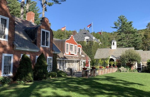 Reading House | Guest wing on a 400 private acre estate. Sleeps 8