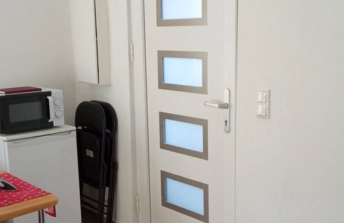 Tassdorf House | Guesthouse Rand Berlin-*Sonnenblume* for 3 adults or 2 adults + 2 children up to 12 years.