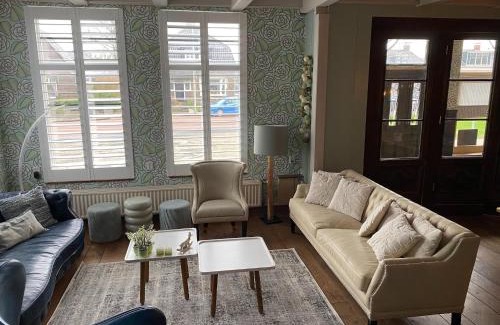 Ternaard House | Guesthouse Friesland Ternaard near Heritage