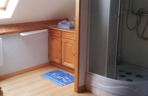 La Pernelle Apartment | Guesthouse, indoor swimming pool heated since July 2015, and Wi-Fi