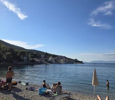 Valun Apartment | Guesthouse Pijerino