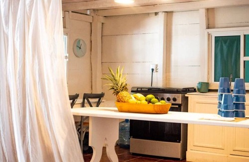 El Cuyo House | Guesthouse & Yoga Studio beachfront home: El Cuyo