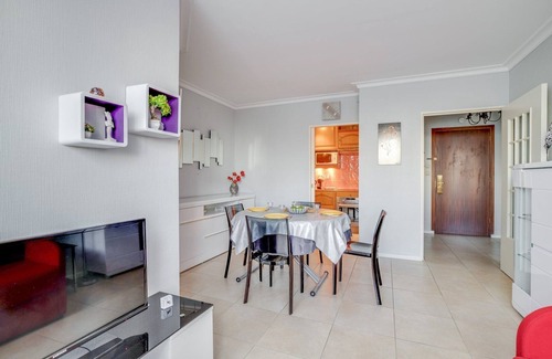 Moliere Vauban Apartment | GuestReady Essential- Chic & Convenient near train