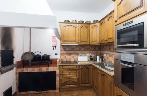 Livramento House | GuestReady - Quinta do Solar perfect for families