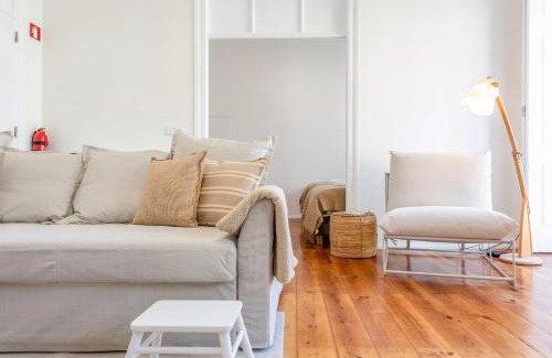 Sao Jorge de Arroios Apartment | GuestReady - Saldanha Building Fado