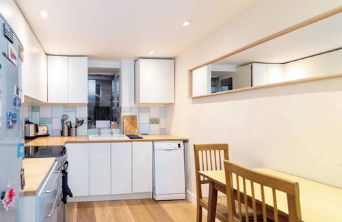 Castle Baynard Apartment | GuestReady - Stylish dwelling near St. Paul's