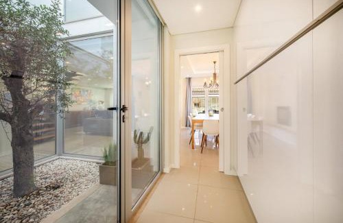 Sao Simao House | GuestReady - Sunshine oasis with pool