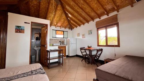 Punta Sal House | Guille Bungalows
