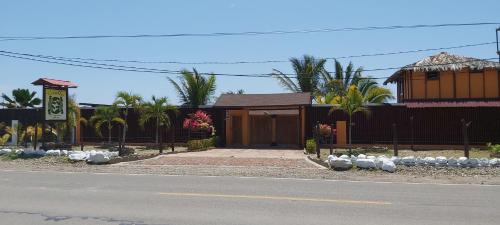 Punta Sal House | Guille Bungalows