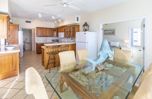 Dune Allen Beach House | Gulf Front, Perfect For Weddings & Reunions- Pet Friendly. 3 Separate Condos.