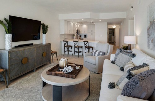 Seacrest Condo | Gulf Front, Pool, Modern Design & Amazing Views + Free Attraction Tickets!