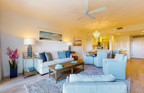 Sandestin Condo | Gulf view condo w/beach access & resort pools, hot tub, tennis & gym