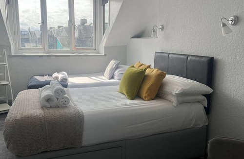 Aberystwyth House | gwesTY Guest House