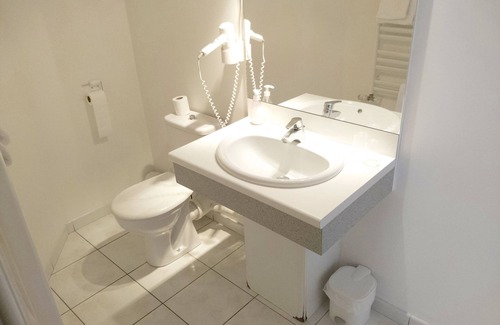 Saint-Philbert-de-Grand-Lieu Hotel | Hôtel La Bosselle