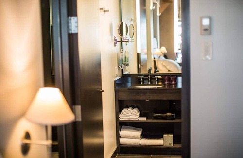 Sainte-Foy-Sillery-Cap-Rouge Hotel | Hôtel Alt Québec