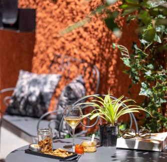 Jules Ferry - Recamier Hotel | Hôtel Edmond W Lyon Part-Dieu