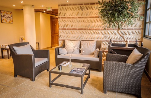 Vonnas Hotel | Hôtel Les Saules