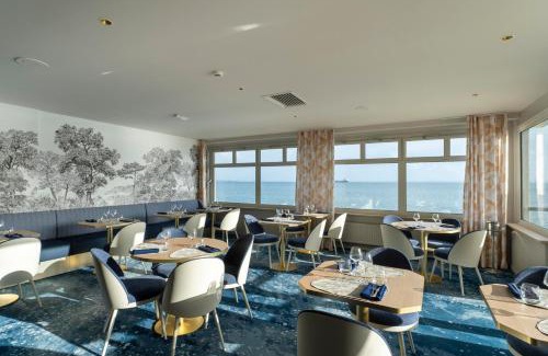 Morgat Hotel | Hôtel Morgat Le Grand Hôtel De La Mer