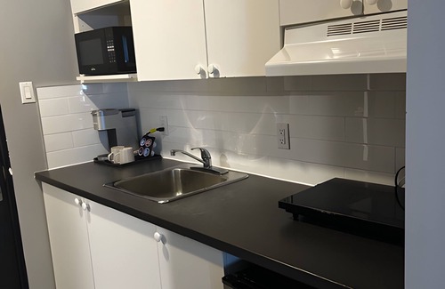 Saint-Leonard Hotel | Hôtel Newstar Montréal